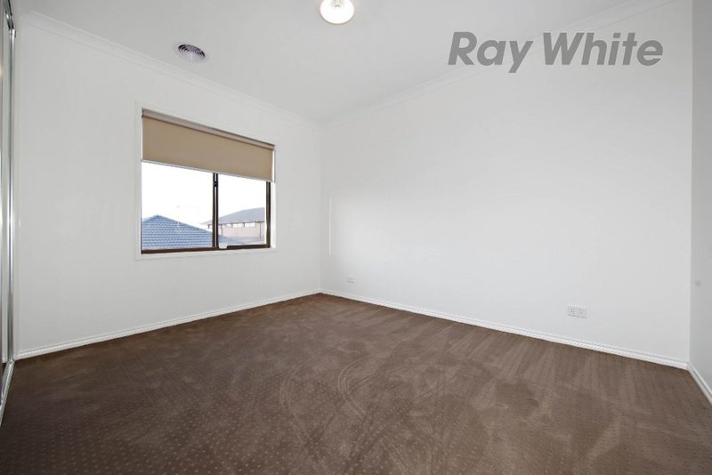 Photo - 14 Banbury Street, Point Cook VIC 3030 - Image 10