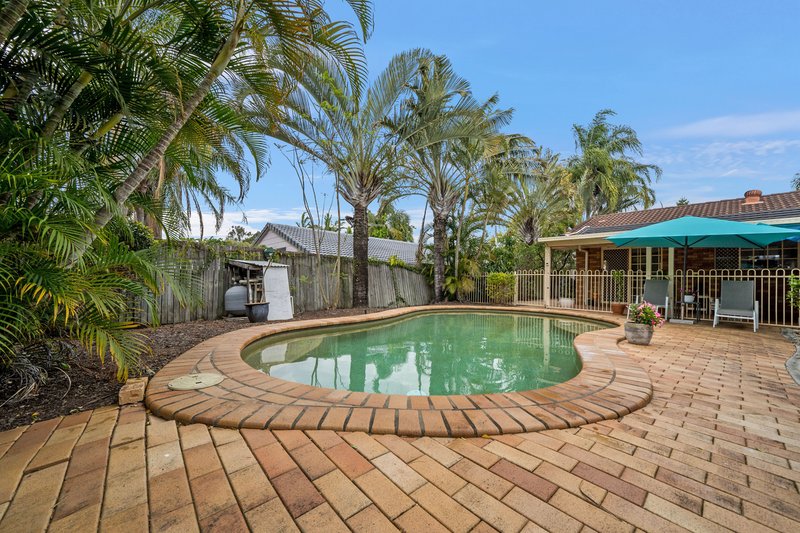 Photo - 14 Bannockburn Crescent, Parkinson QLD 4115 - Image 9