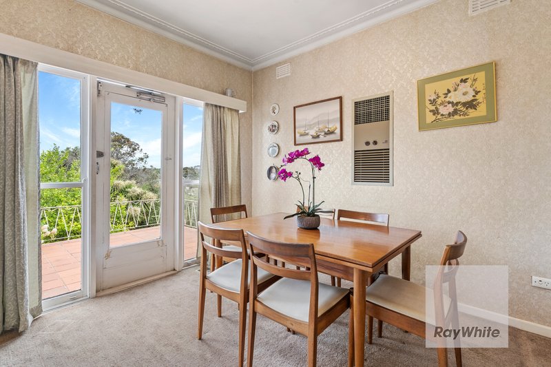 Photo - 14 Banyule Road, Rosanna VIC 3084 - Image 5