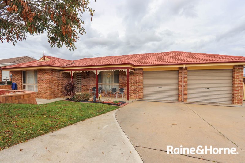 14 Barker Circuit, Kelso NSW 2795