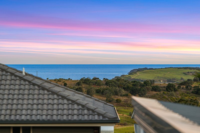 Photo - 14 Barnbougle Mews, Shell Cove NSW 2529 - Image 16