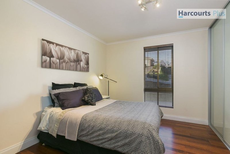 Photo - 14 Barndoo Street, Hallett Cove SA 5158 - Image 15