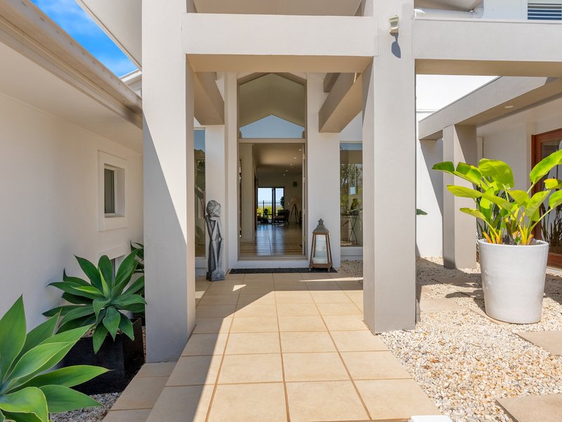 Photo - 14 Bartlett Terrace, Redland Bay QLD 4165 - Image 3