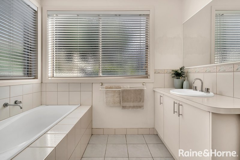 Photo - 14 Bates Court, Sunbury VIC 3429 - Image 17