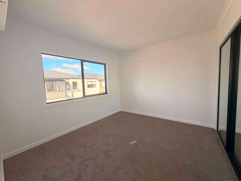 Photo - 14 Bawar Place, Hallam VIC 3803 - Image 11