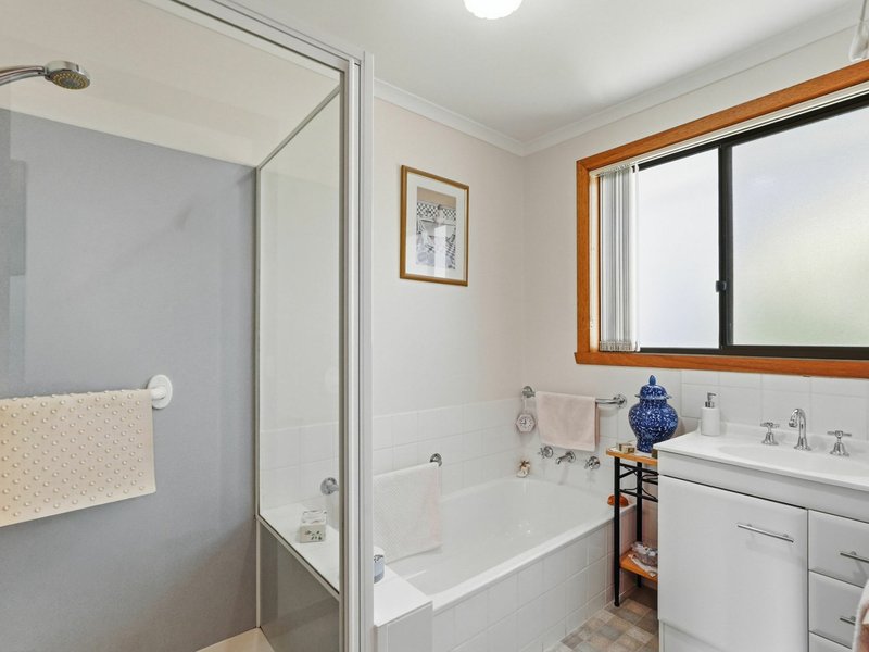 Photo - 1/4 Beach Road, Margate TAS 7054 - Image 11