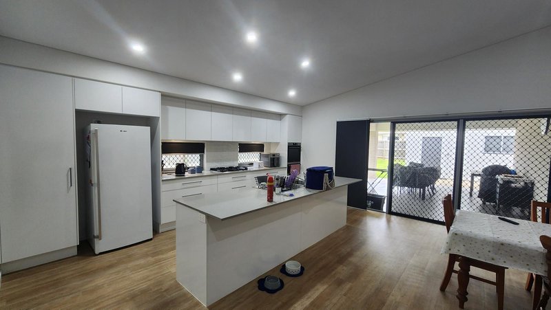 Photo - 14 Beachcomber Place, Bargara QLD 4670 - Image 4