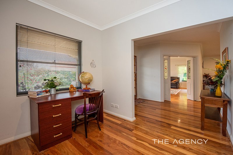 Photo - 14 Beachgrove Place, Geographe WA 6280 - Image 6