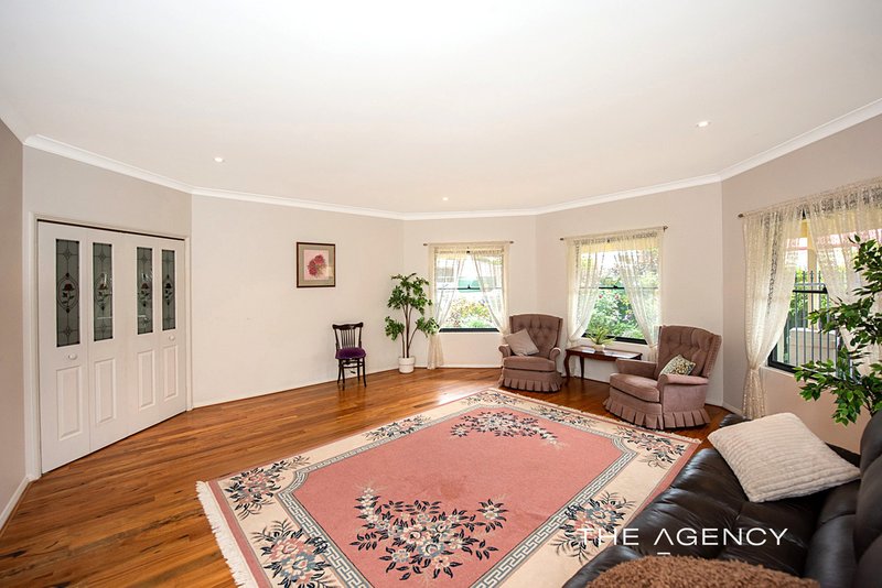 Photo - 14 Beachgrove Place, Geographe WA 6280 - Image 8