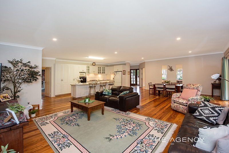 Photo - 14 Beachgrove Place, Geographe WA 6280 - Image 13