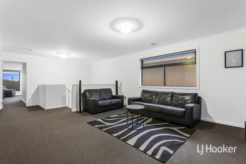 Photo - 14 Beatrix Street, Point Cook VIC 3030 - Image 13