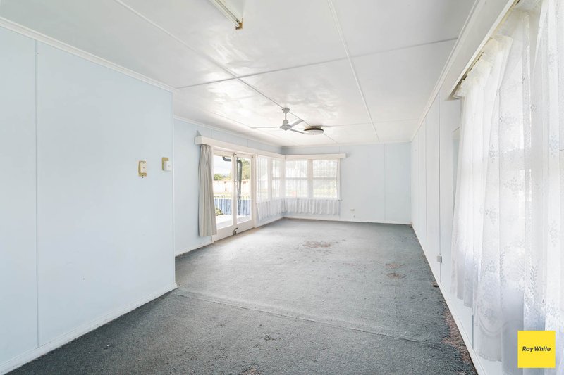 Photo - 14 Bellambi Street, Toogoolawah QLD 4313 - Image 9