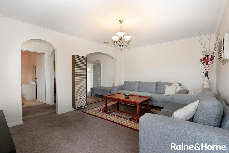 Photo - 14 Bellbrae Court, Meadow Heights VIC 3048 - Image 3