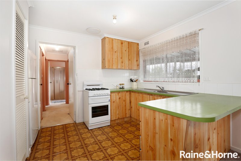 Photo - 14 Bellbrae Court, Meadow Heights VIC 3048 - Image 4