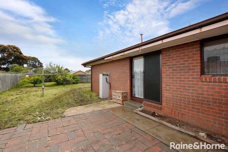 Photo - 14 Bellbrae Court, Meadow Heights VIC 3048 - Image 10