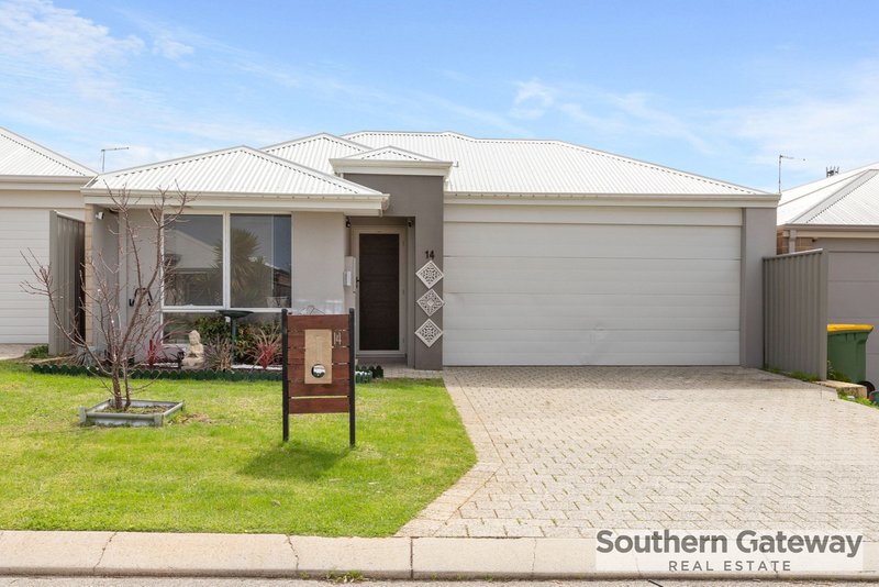 Photo - 14 Bellingham Parade, Wellard WA 6170 - Image 2