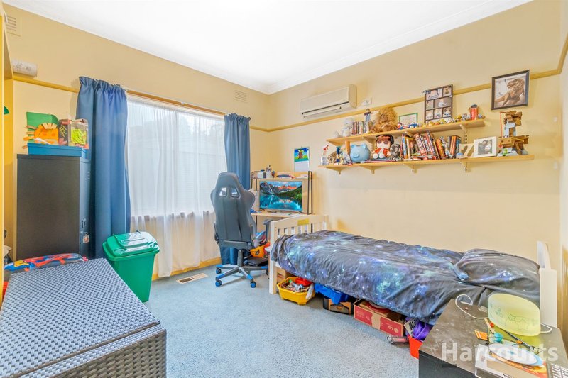 Photo - 14 Belvedere Court, Newborough VIC 3825 - Image 7