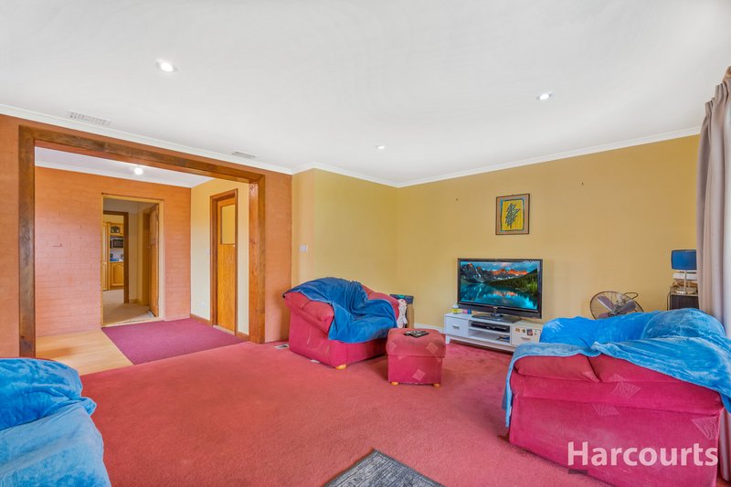 Photo - 14 Belvedere Court, Newborough VIC 3825 - Image 9