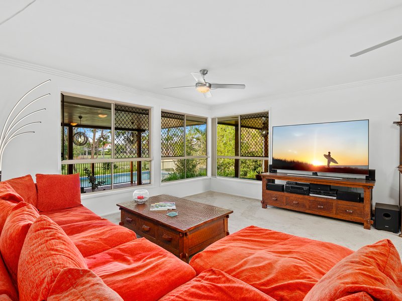 Photo - 14 Ben Hogan Crescent, Parkwood QLD 4214 - Image 10