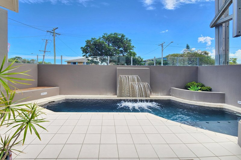 Photo - 1/4 Bennett Street, Moffat Beach QLD 4551 - Image 6