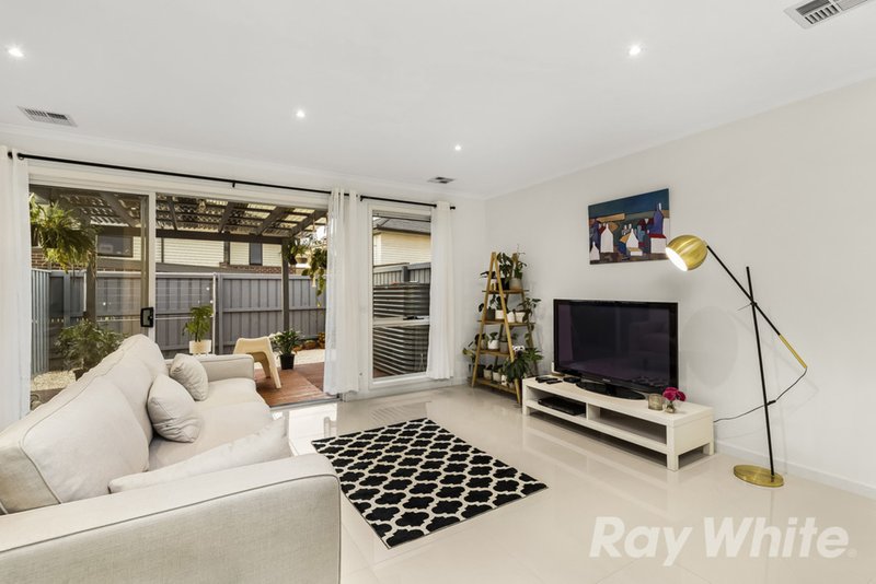 Photo - 14 Bernie Smith Street, Mulgrave VIC 3170 - Image 3