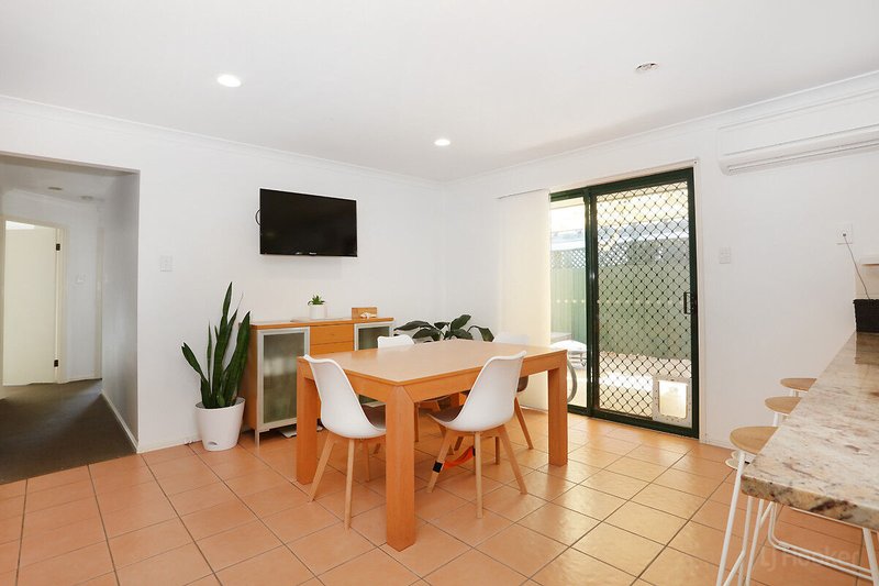 Photo - 14 Bernini Drive, Coombabah QLD 4216 - Image 3