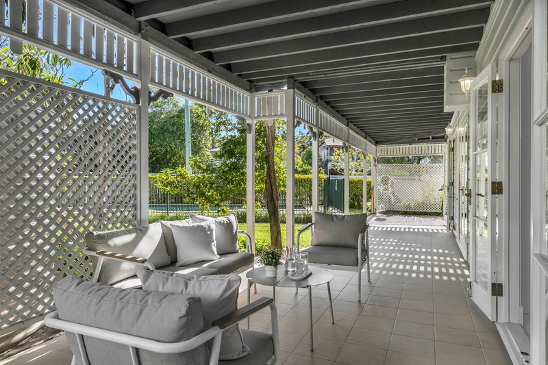 Photo - 14 Berry Street, Sherwood QLD 4075 - Image 14