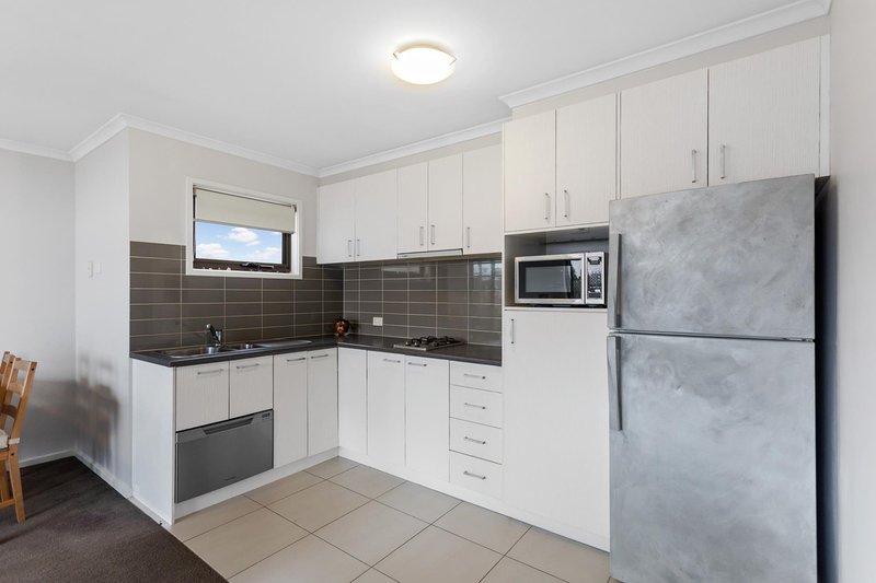 Photo - 14 Bessell Lane, Casey ACT 2913 - Image 3