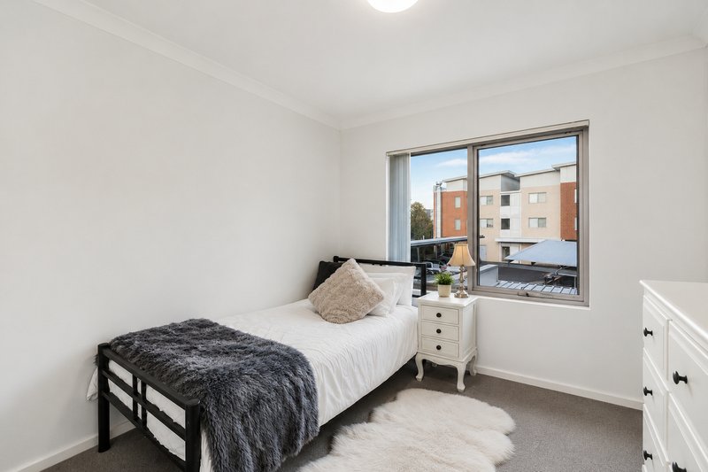 Photo - 1/4 Betano Road, Rockingham WA 6168 - Image 10