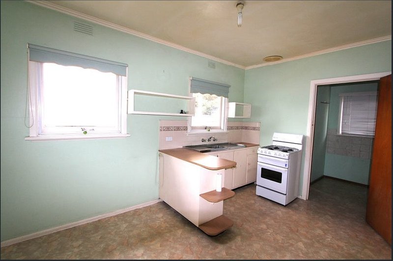 Photo - 14 Billing Street, Springvale VIC 3171 - Image 3