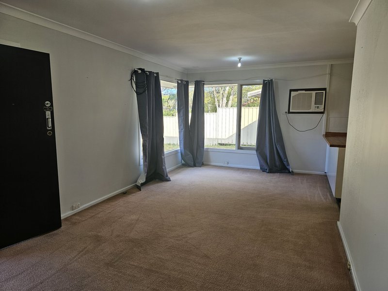 Photo - 14 Birrell Place, Gosnells WA 6110 - Image 2