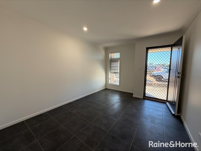 Photo - 14 Birrell Street, Evanston Gardens SA 5116 - Image 2
