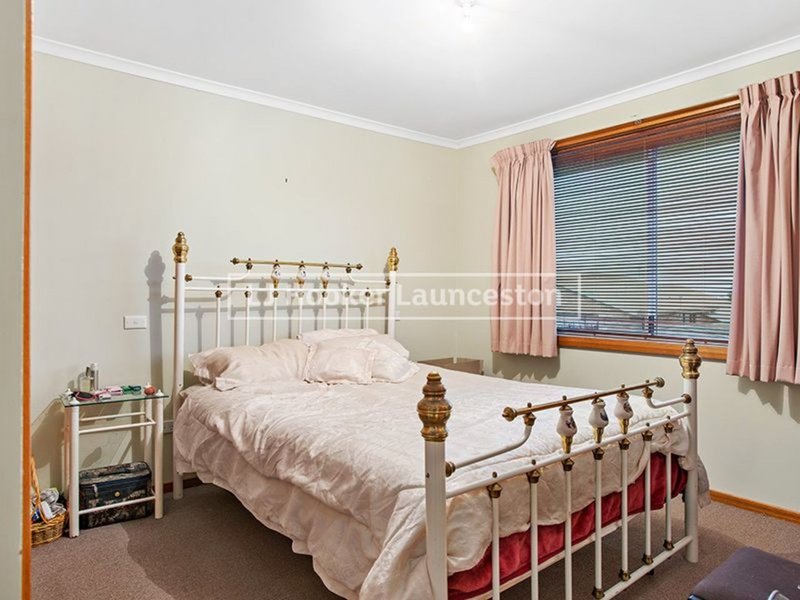 Photo - 14 Bishops Drive, Newnham TAS 7248 - Image 6