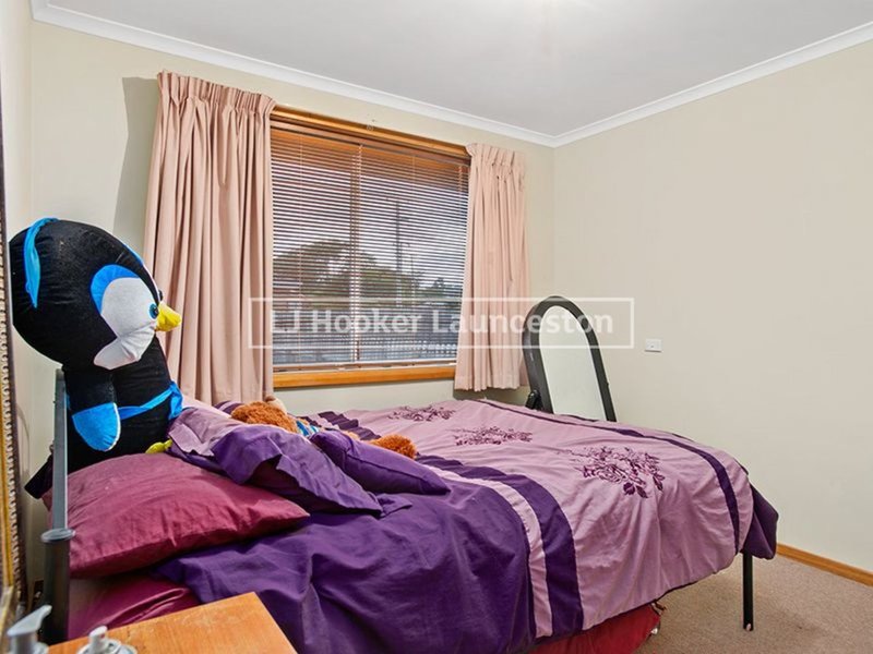 Photo - 14 Bishops Drive, Newnham TAS 7248 - Image 8