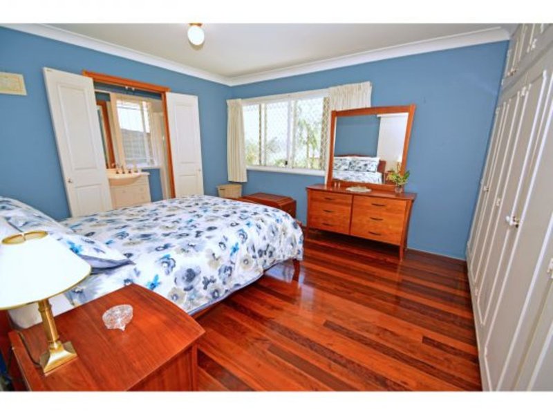 Photo - 14 Blackpool Street, Mount Gravatt East QLD 4122 - Image 8