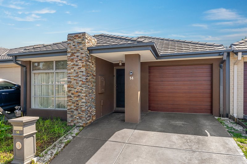 Photo - 14 Blaimore Way, Mernda VIC 3754 - Image 2