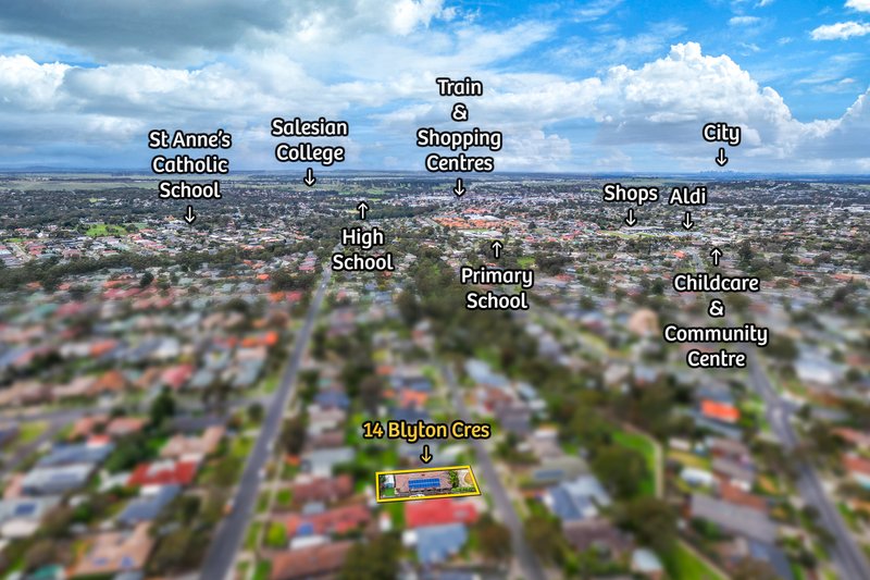 Photo - 14 Blyton Crescent, Sunbury VIC 3429 - Image 2