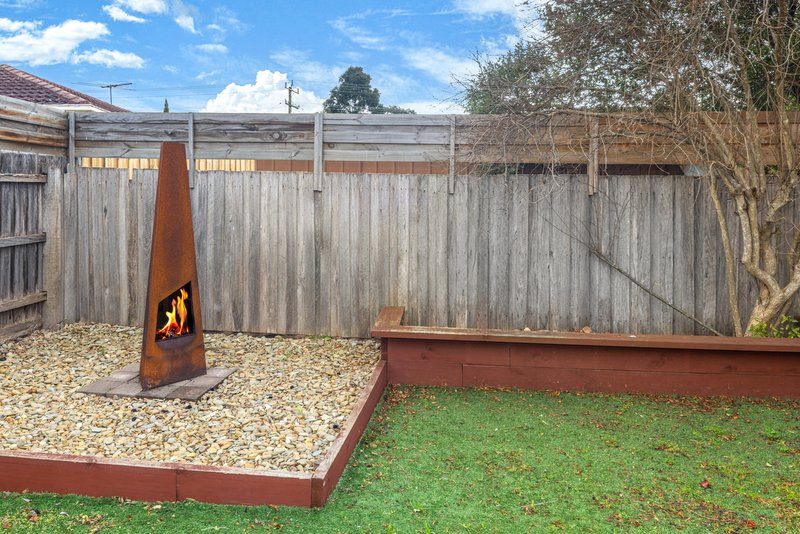 Photo - 14 Blyton Crescent, Sunbury VIC 3429 - Image 17
