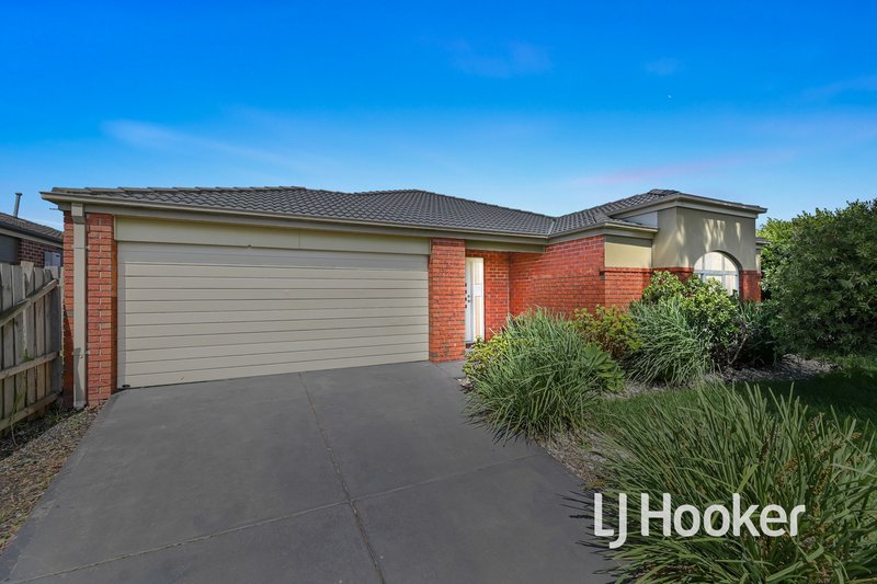 14 Boldrewood Place, Lynbrook VIC 3975