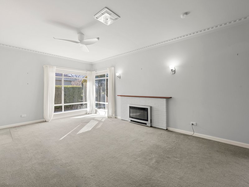 Photo - 14 Bond Street, Benalla VIC 3672 - Image 4
