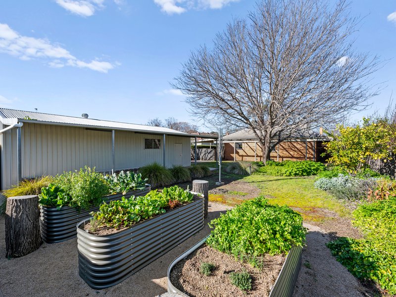 Photo - 14 Bond Street, Benalla VIC 3672 - Image 12