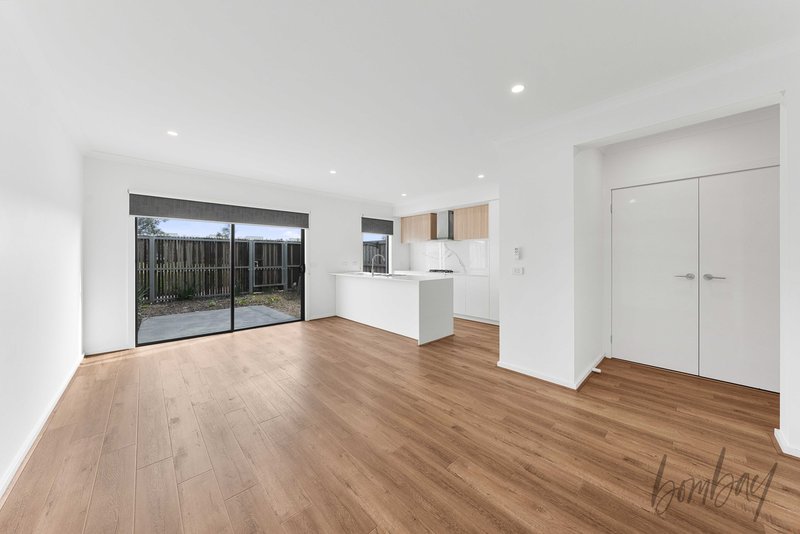 Photo - 14 Boomerang Road, Donnybrook VIC 3064 - Image 5