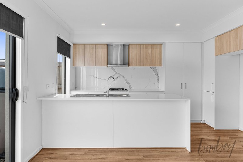 Photo - 14 Boomerang Road, Donnybrook VIC 3064 - Image 7