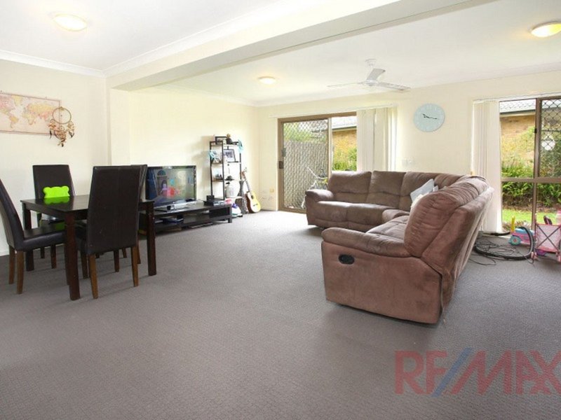 Photo - 14 Bourton Rd , Merrimac QLD 4226 - Image 3