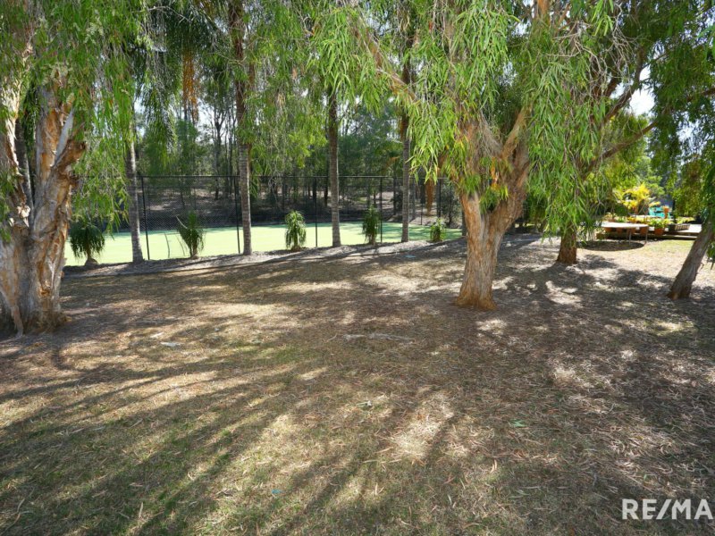 Photo - 14 Bourton Rd , Merrimac QLD 4226 - Image 13