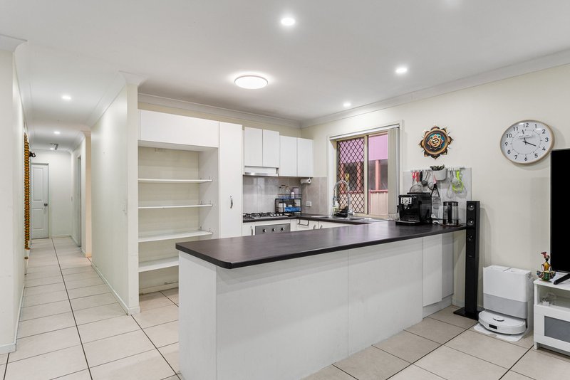 Photo - 14 Bovey Street, Coopers Plains QLD 4108 - Image 15