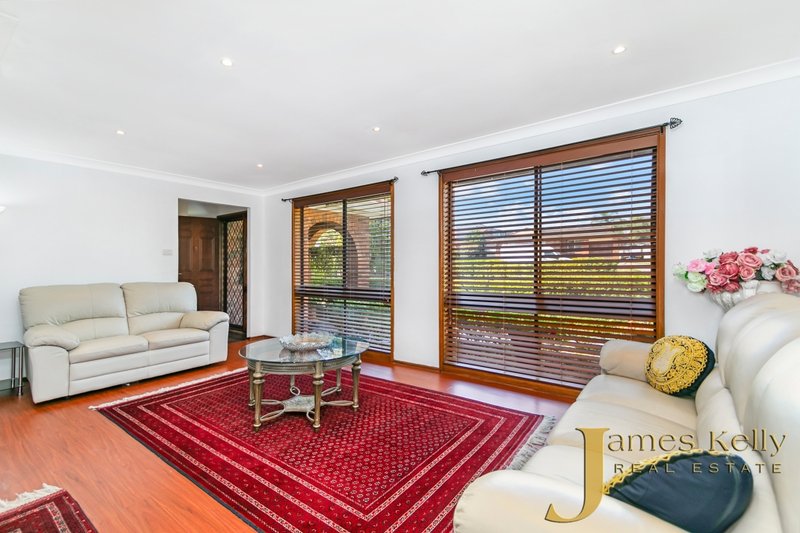 Photo - 14 Bowes Place, Doonside NSW 2767 - Image 3