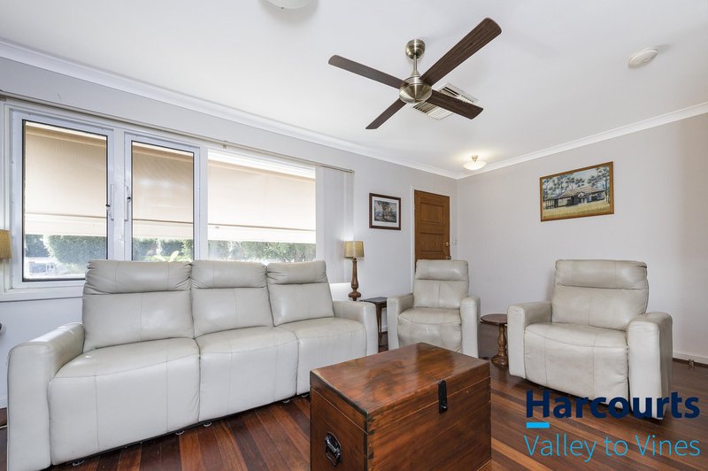 Photo - 14 Bowman Street, Bullsbrook WA 6084 - Image 4