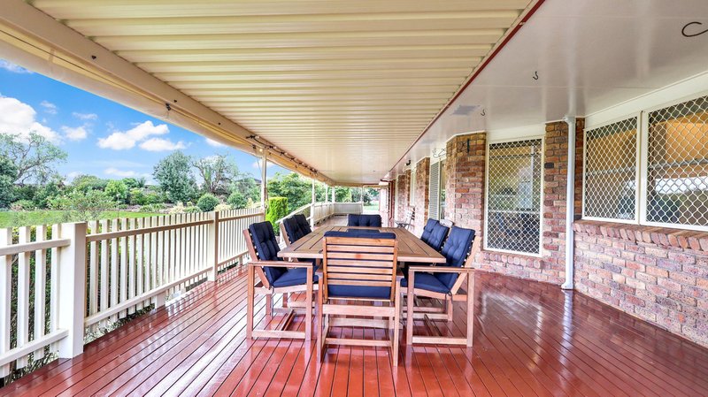 Photo - 14 Bowtell Drive, Highfields QLD 4352 - Image 3