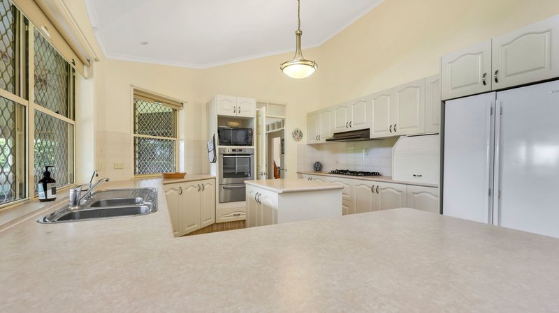 Photo - 14 Bowtell Drive, Highfields QLD 4352 - Image 12